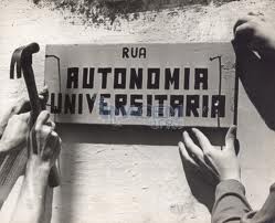 AUTONOMIA UNIVERSITARIA Y PROCESO DE DESIGNACIÓN DE RECTOR EN LA UNIVERSIDAD SURCOLOMBIANA 1991  2010